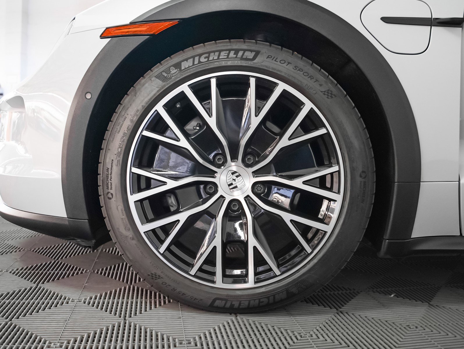 Certified 2025 Porsche Taycan 4 Cross Turismo image 13