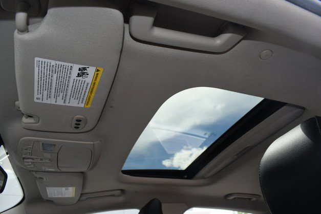 Used 2019 Ford Fusion Energi Titanium FWD image 19