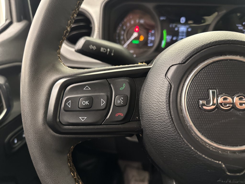 Used 2024 Jeep Wrangler Unlimited w/ Convenience Group AWD/4WD image 13