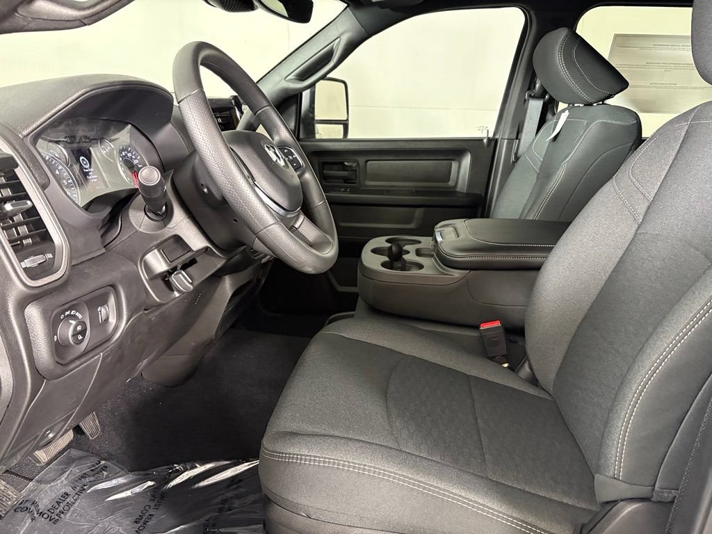 New 2026 RAM 3500 Tradesman AWD/4WD image 21