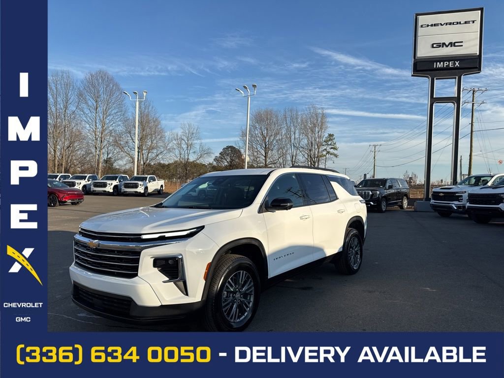 Used 2026 Chevrolet Traverse LT w/ Driver Confidence Package image 1