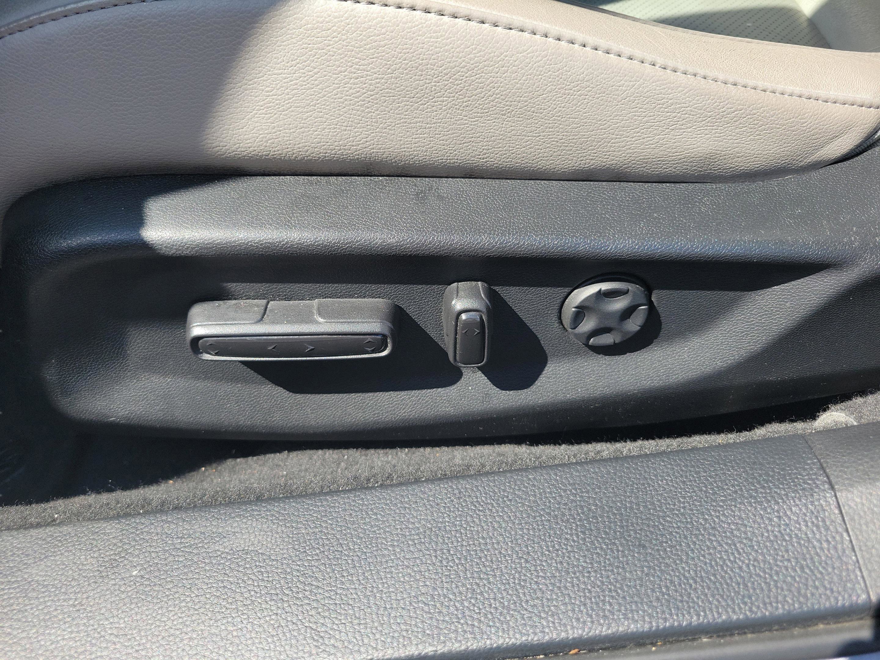 Used 2018 Honda Accord EX-L image 28