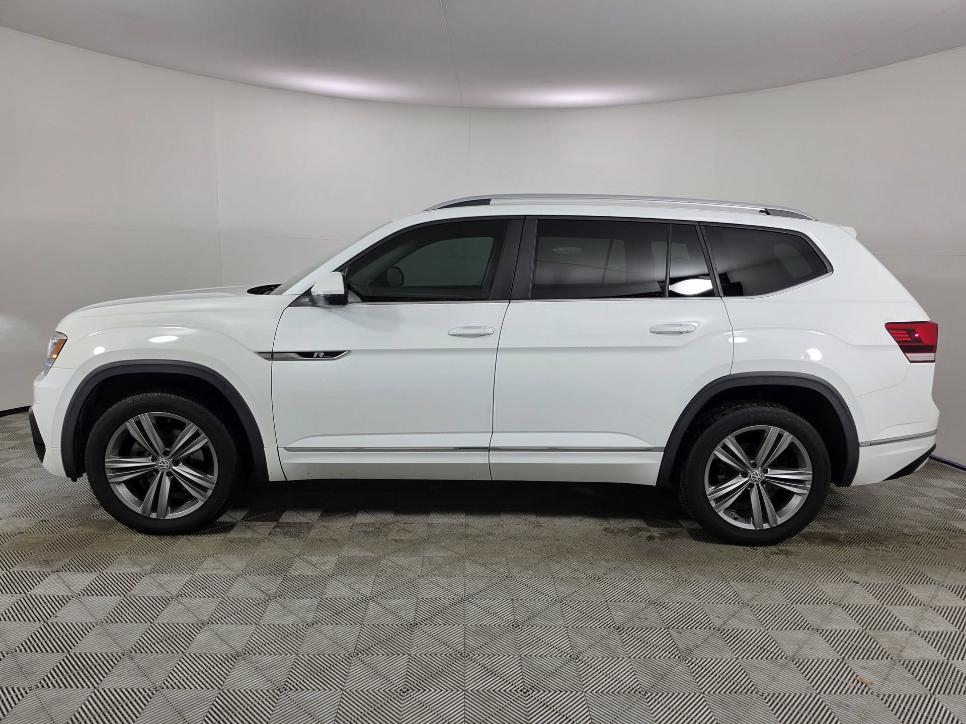Used 2019 Volkswagen Atlas SE FWD image 4