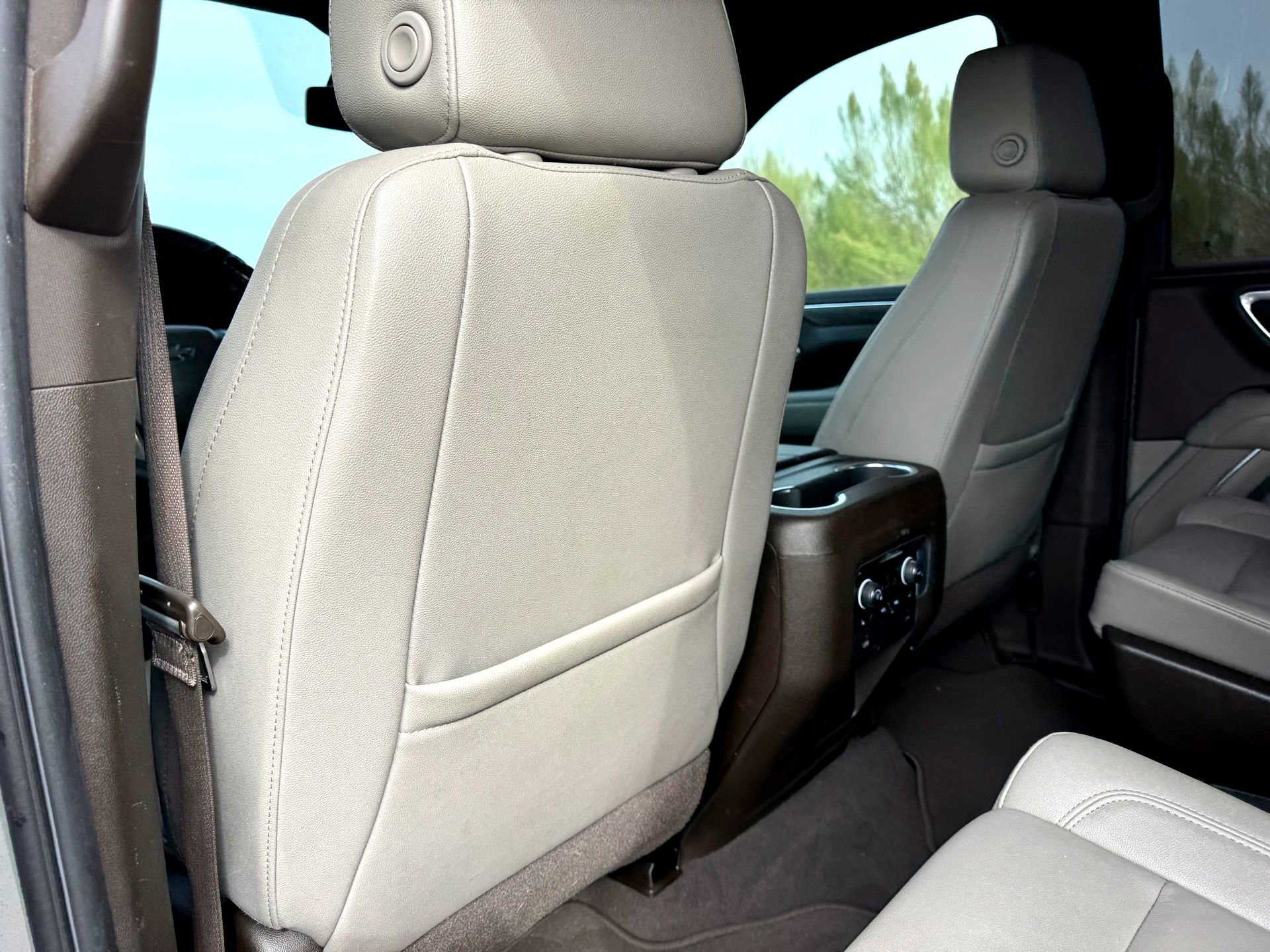 Used 2021 Chevrolet Tahoe Z71 w/ Z71 Off-Road Package image 20