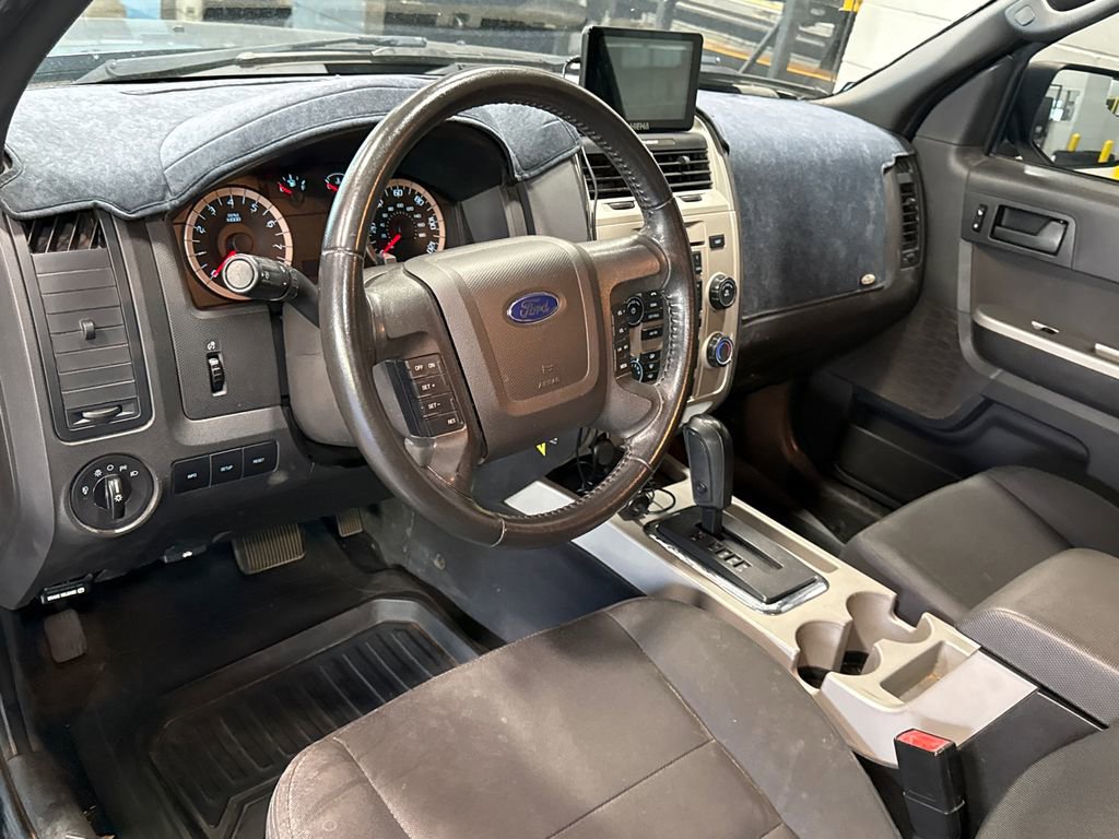 Used 2011 Ford Escape XLT AWD/4WD image 5