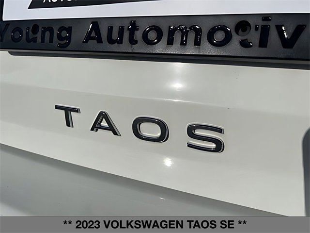 Used 2023 Volkswagen Taos SE w/ Panoramic Sunroof Package image 13