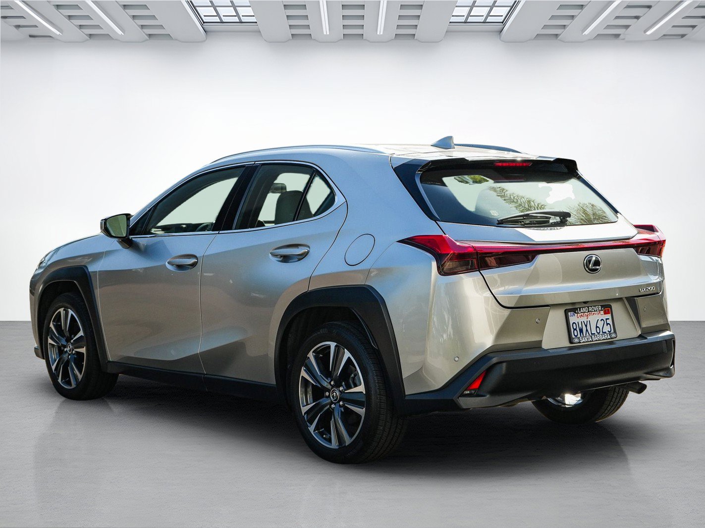 Used 2021 Lexus UX 200 w/ Accessory Package (Z2) FWD image 7