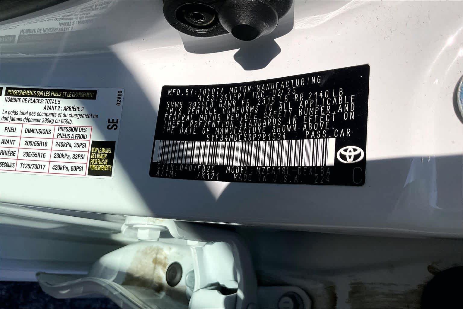 Used 2025 Toyota Corolla LE FWD image 33