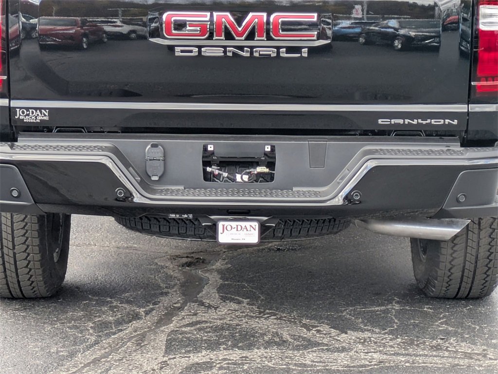 New 2026 GMC Canyon Denali image 25