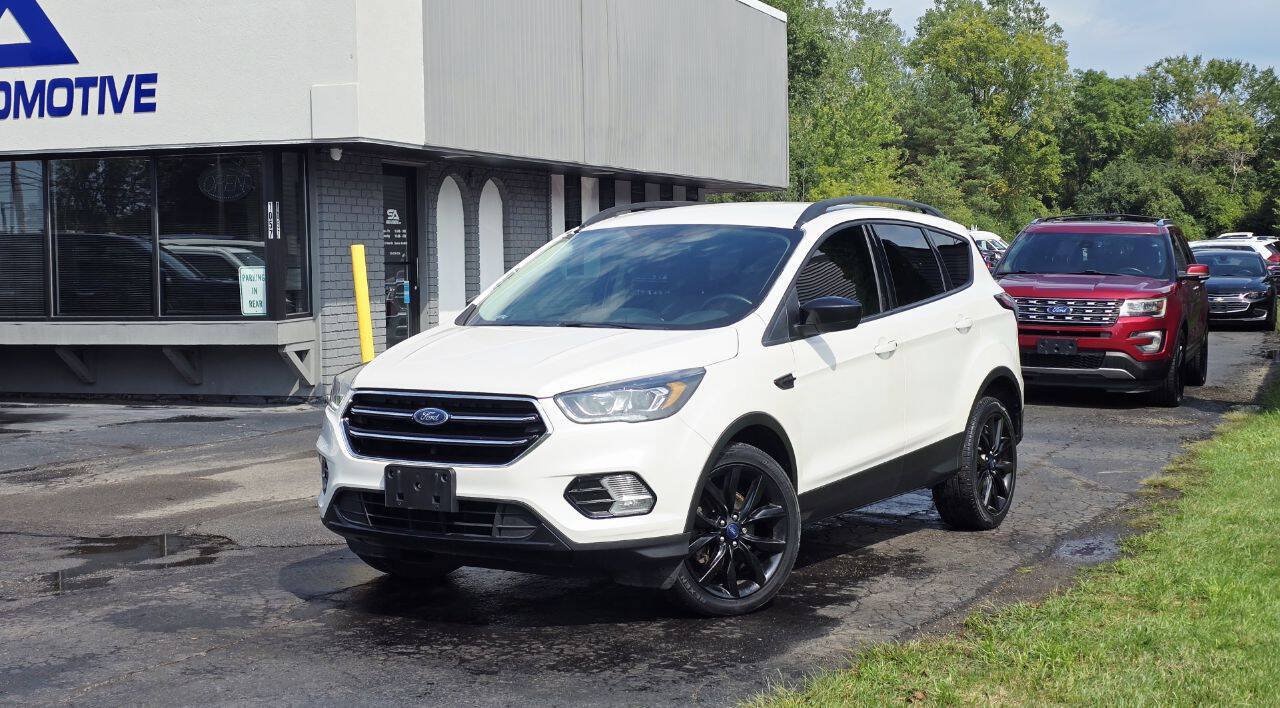 Used 2018 Ford Escape SE w/ SE SYNC Package AWD/4WD image 2