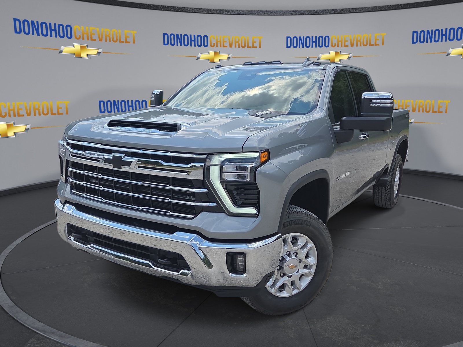 New 2026 Chevrolet Silverado 2500 LTZ w/ LTZ Convenience Package AWD/4WD image 4