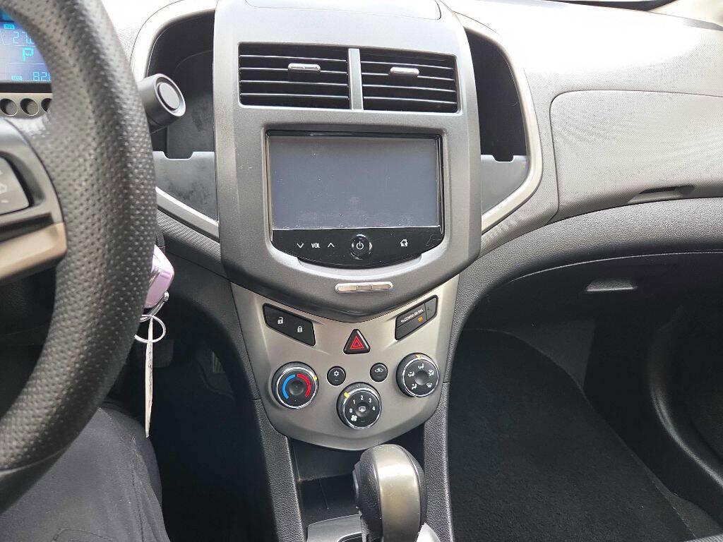 Used 2016 Chevrolet Sonic LT image 26