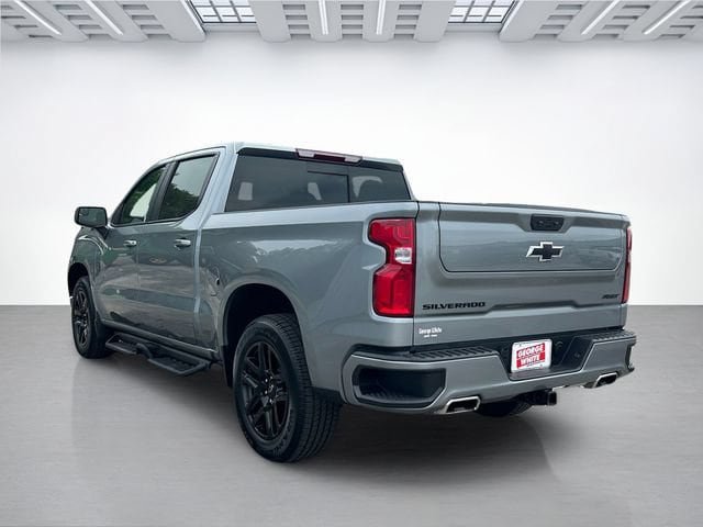 Used 2024 Chevrolet Silverado 1500 RST w/ Convenience Package II AWD/4WD image 6