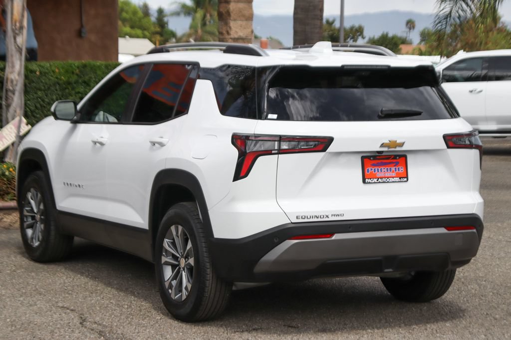 Used 2026 Chevrolet Equinox LT w/ Convenience Package II AWD/4WD image 6