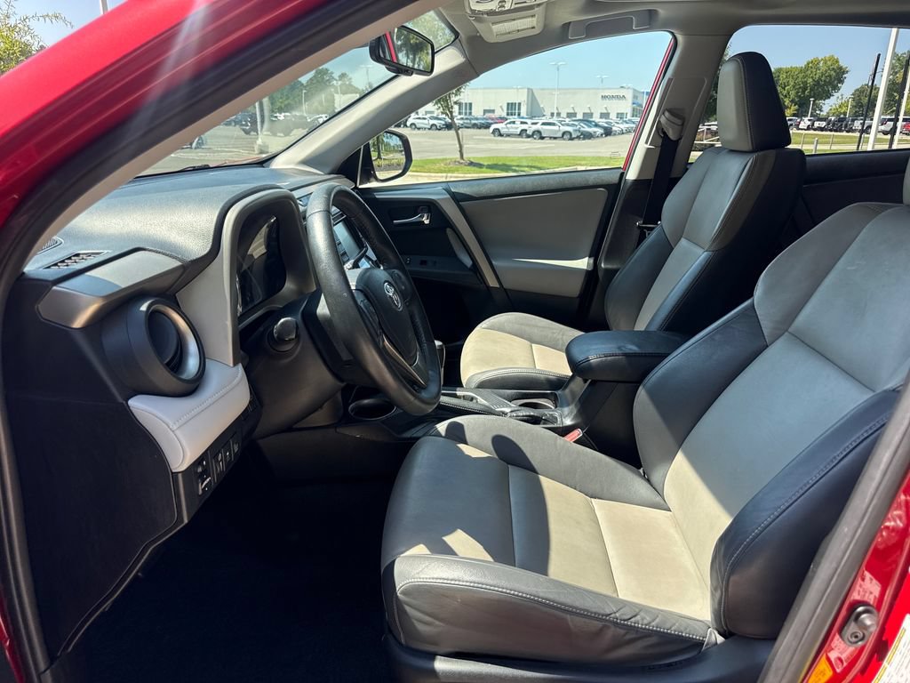 Used 2015 Toyota RAV4 Limited w/ Technology Package FWD image 12