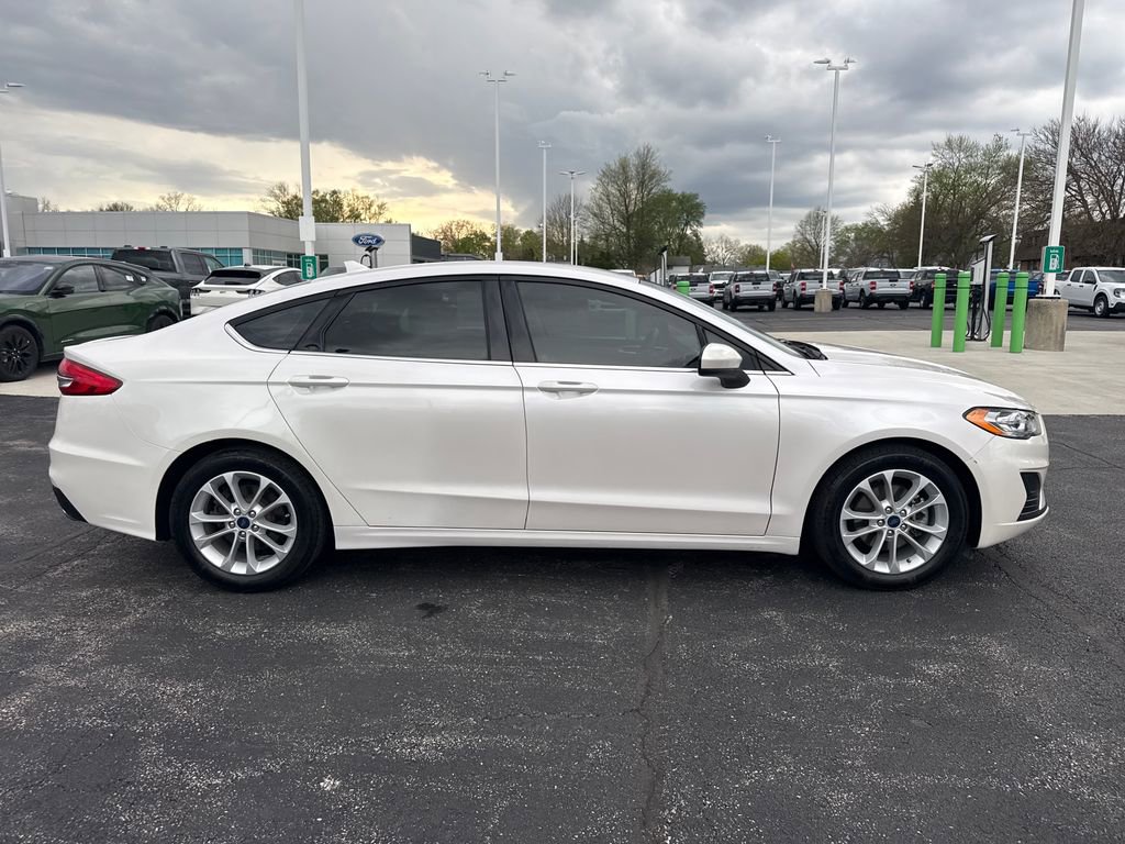 Used 2020 Ford Fusion SE image 6