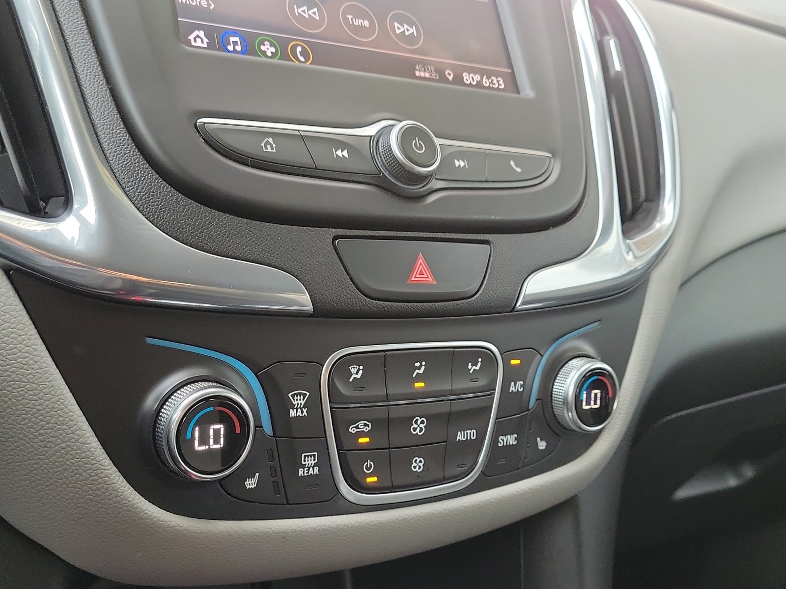 Used 2020 Chevrolet Equinox LT FWD image 27