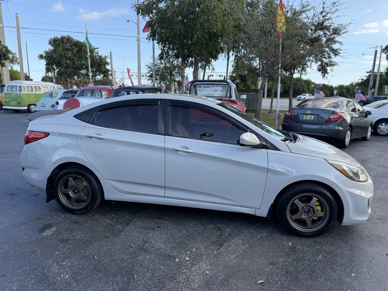 Used 2015 Hyundai Accent GLS image 9