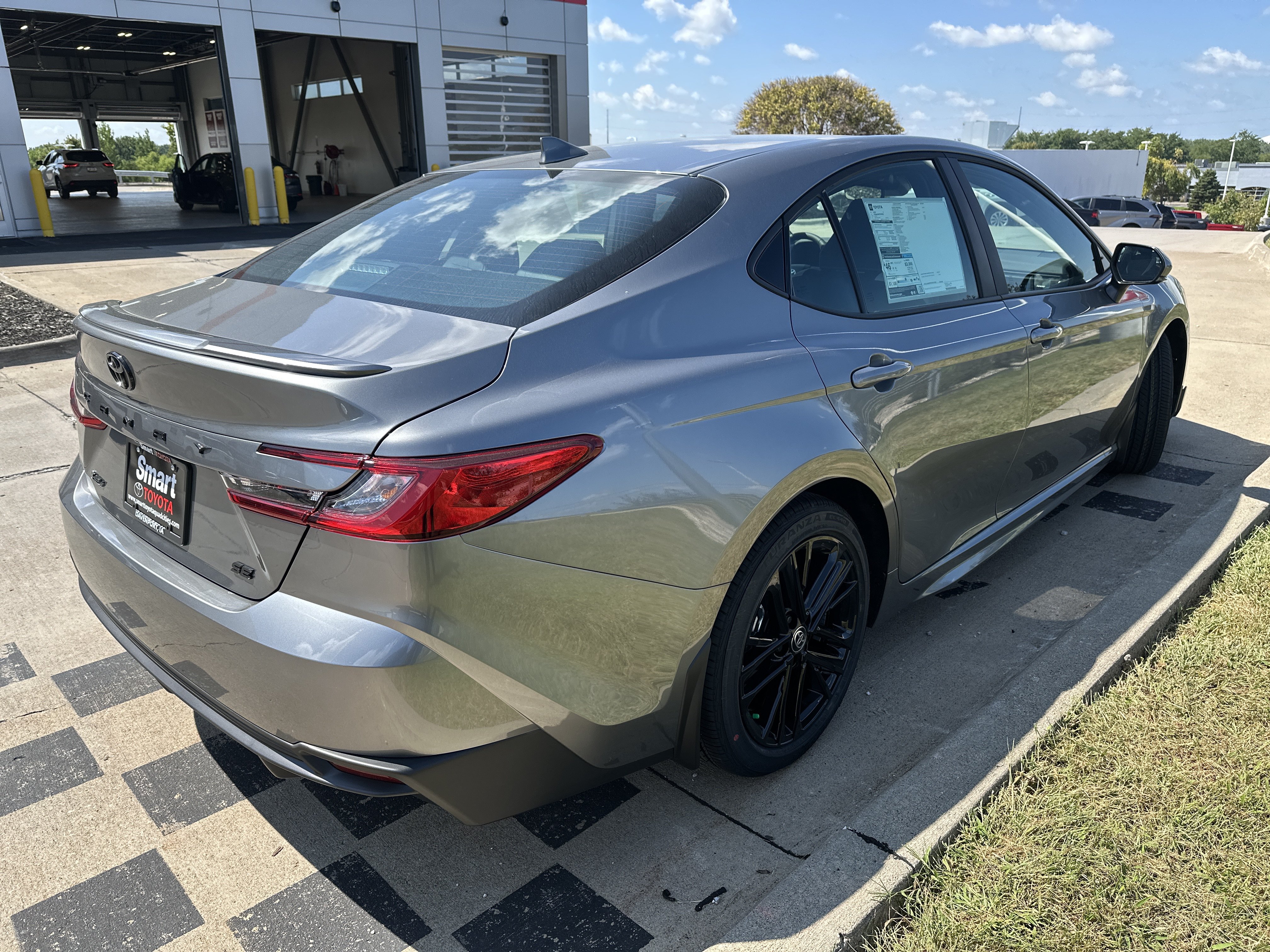 New 2026 Toyota Camry SE w/ Convenience Package FWD image 6