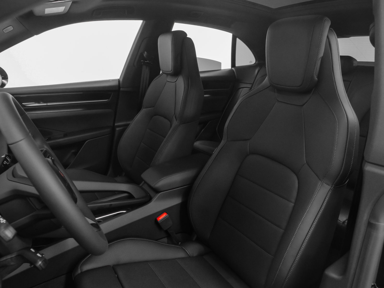 Certified 2025 Porsche Macan Electric RWD image 40
