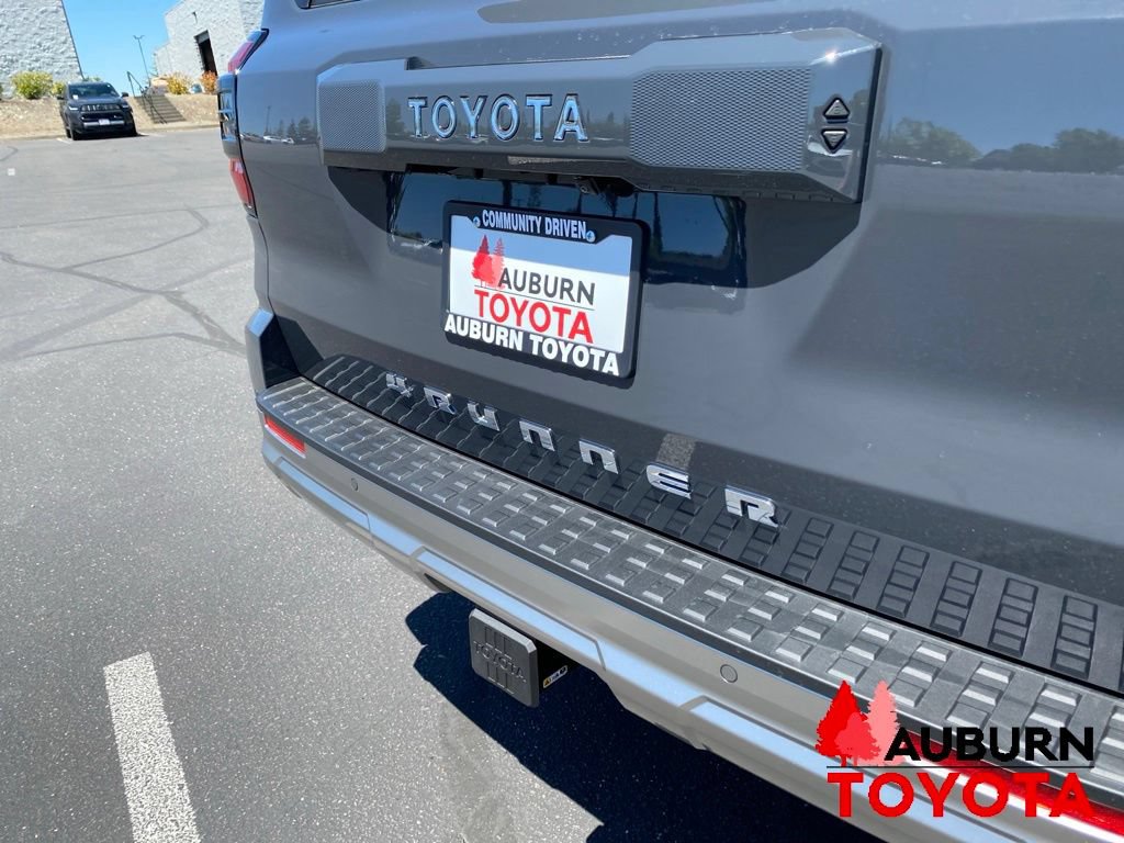 New 2026 Toyota 4Runner Limited AWD/4WD image 10