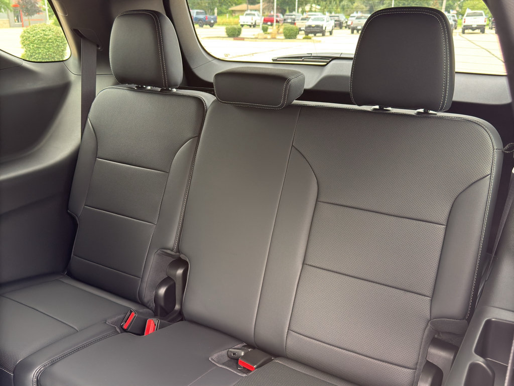 New 2026 Chevrolet Traverse LT w/ Driver Confidence Package FWD image 40