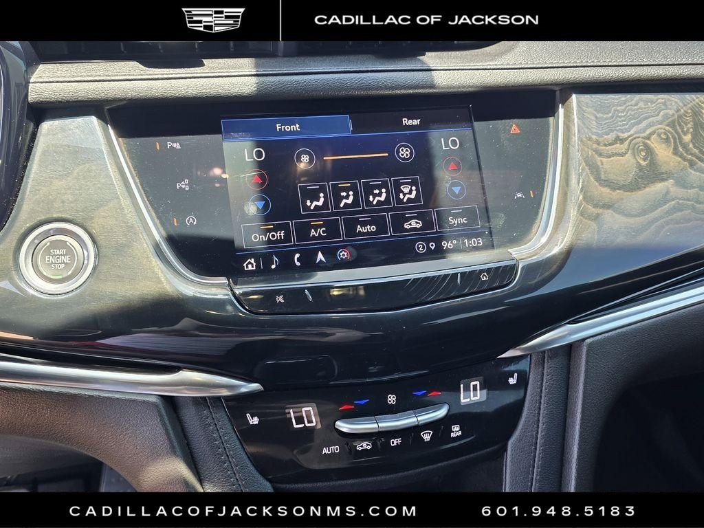 Certified 2022 Cadillac XT6 Premium Luxury w/ Technology Package AWD/4WD image 16