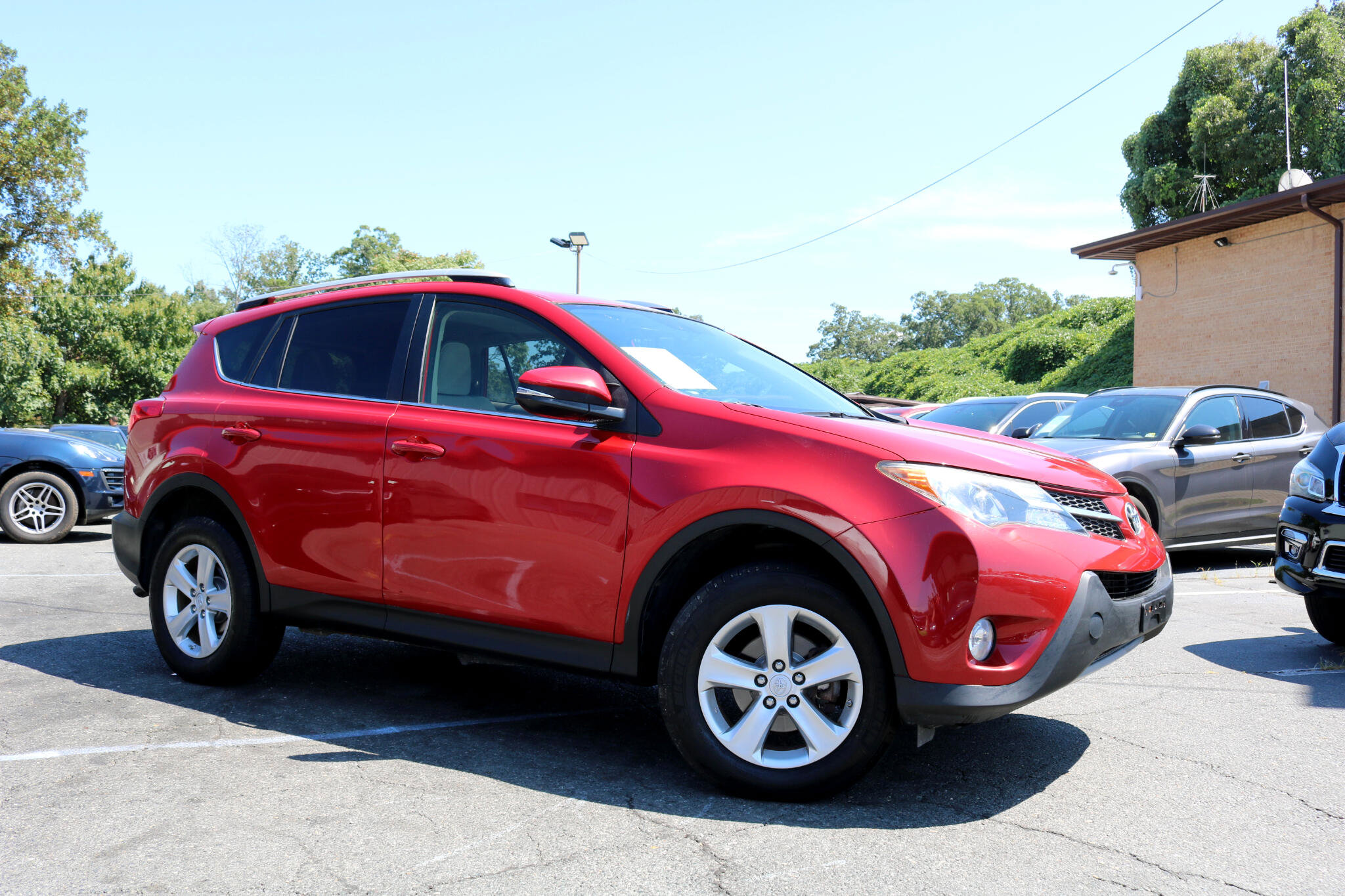 Used 2013 Toyota RAV4 XLE image 6
