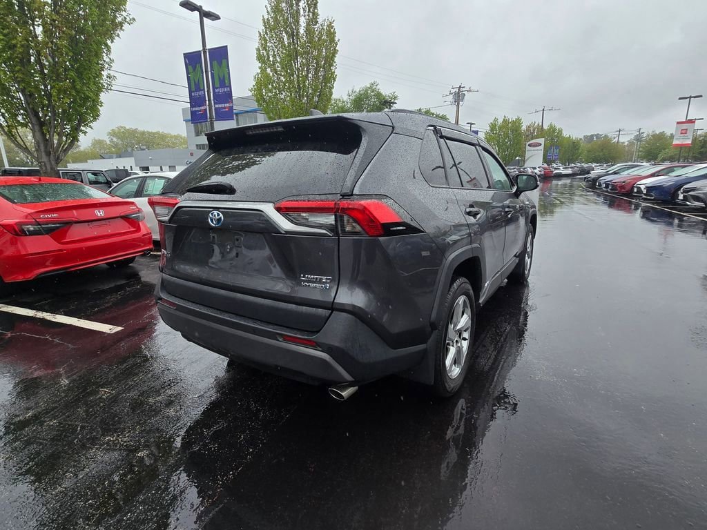 Used 2021 Toyota RAV4 Limited AWD/4WD image 7