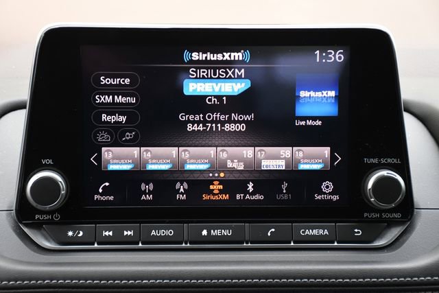 Used 2023 Nissan Rogue SV image 16