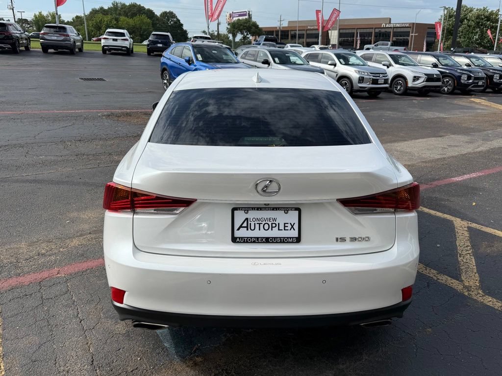 Used 2019 Lexus IS 300 w/ Premium Package RWD image 5
