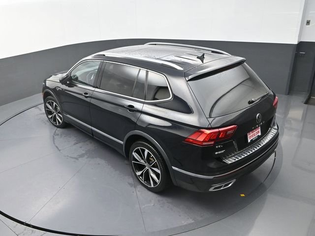 Used 2022 Volkswagen Tiguan SEL R-Line image 27