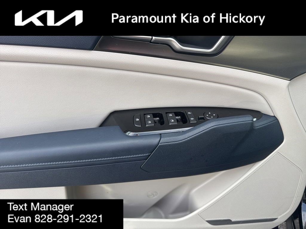Used 2023 Kia Sportage EX image 19