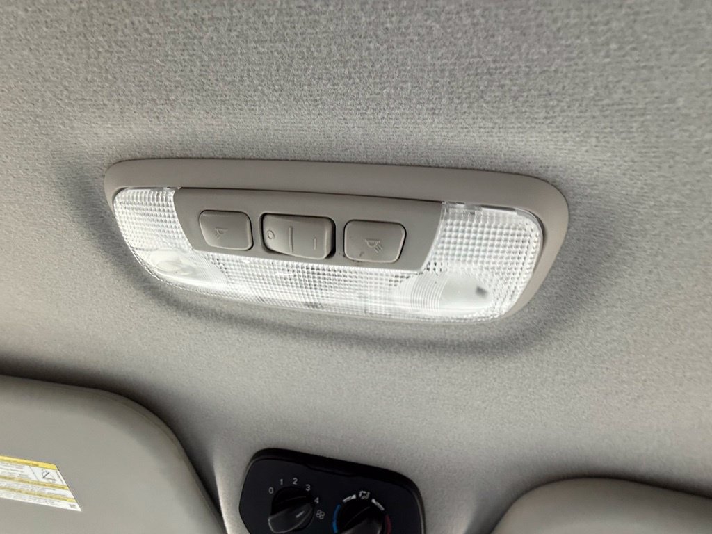 Used 2018 Ford Transit 150 XL RWD image 27