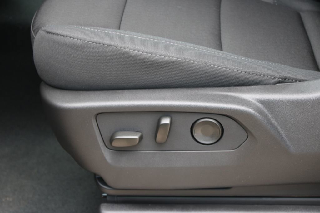 New 2026 Chevrolet Silverado 2500 Custom w/ Custom Convenience Package image 26