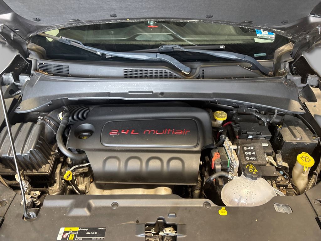 Used 2018 Jeep Compass Trailhawk AWD/4WD image 15
