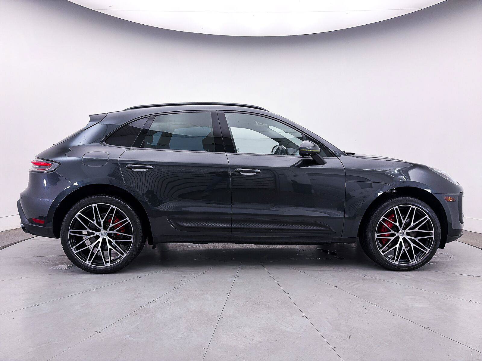 Used 2023 Porsche Macan S AWD/4WD image 50