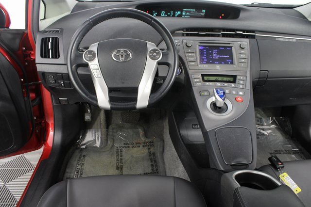 Used 2013 Toyota Prius Two image 10