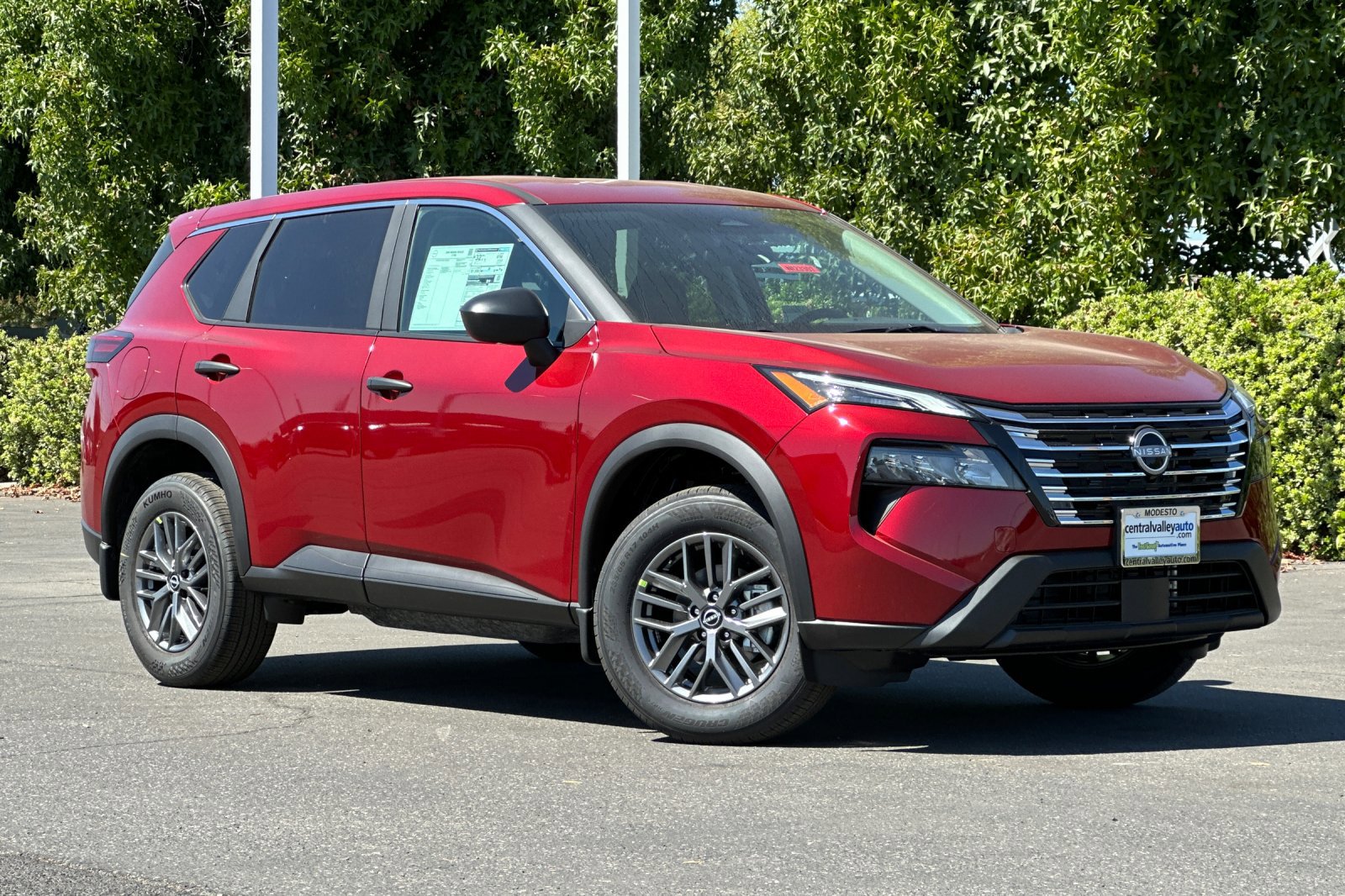 New 2026 Nissan Rogue S image 2