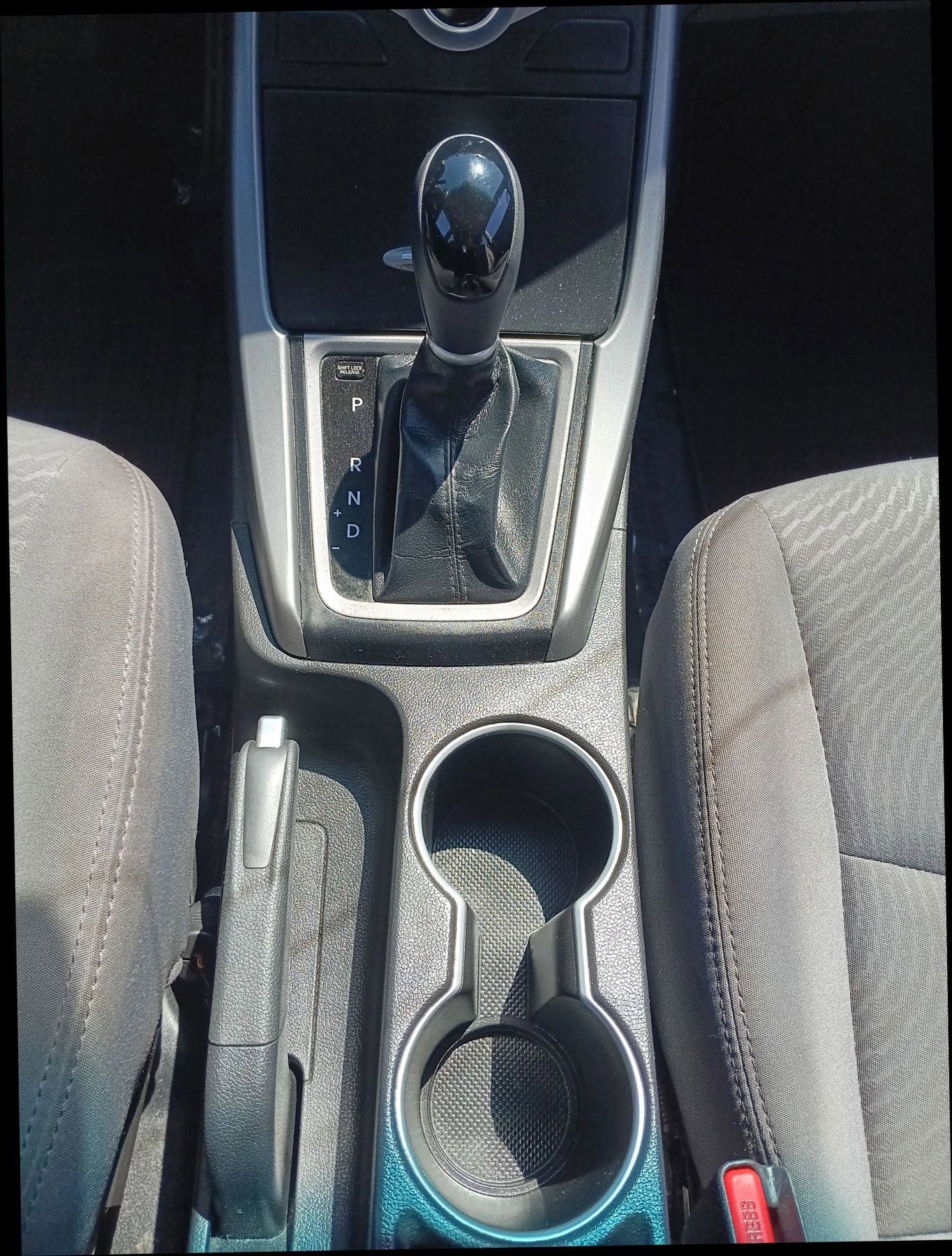 Used 2014 Hyundai Elantra SE image 21