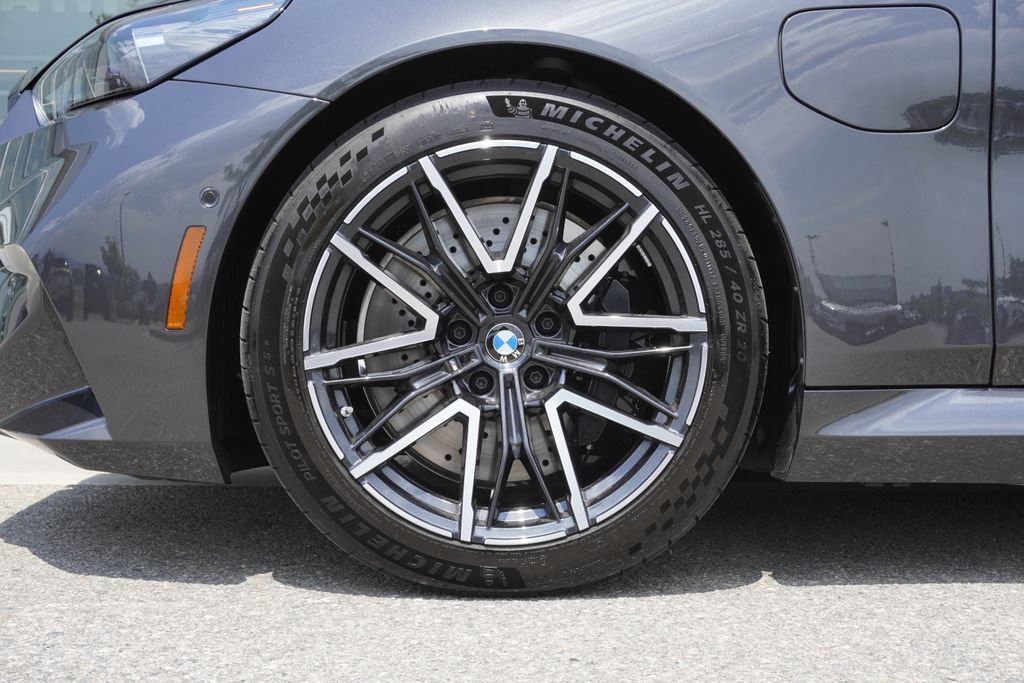 Used 2026 BMW M5 Touring AWD/4WD image 32