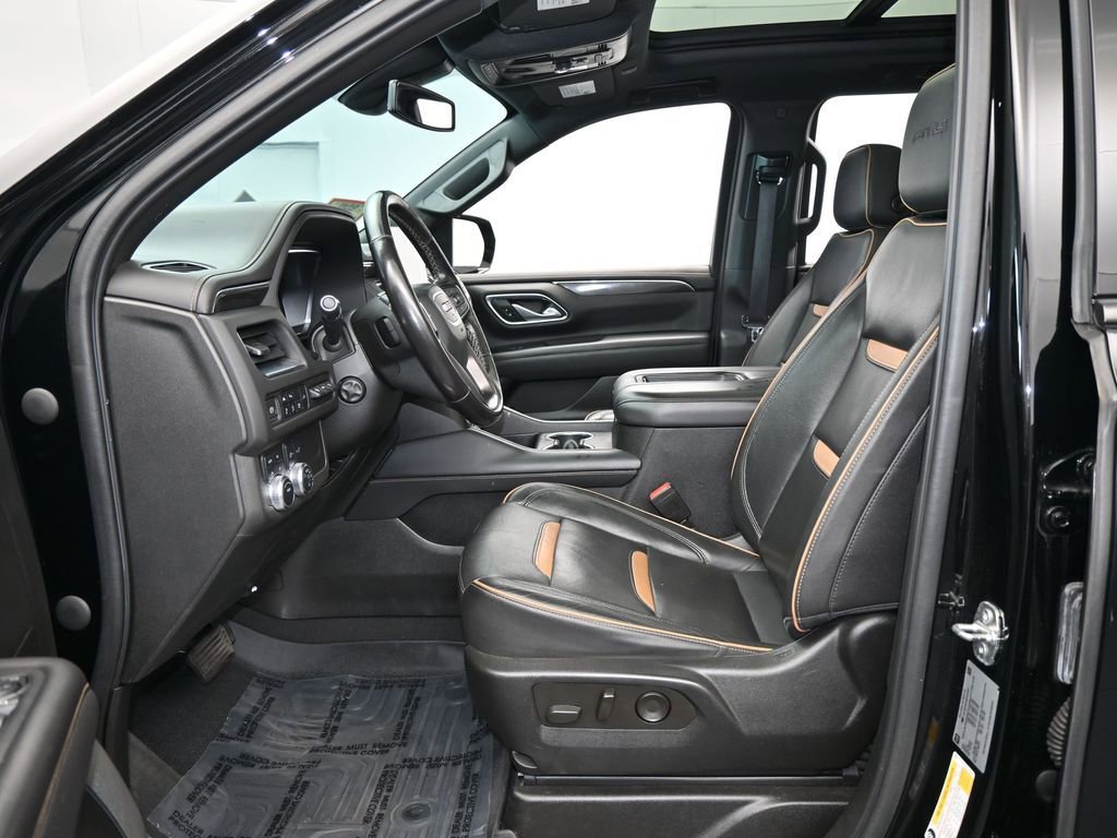 Used 2022 GMC Yukon XL AT4 w/ AT4 Premium Package image 12