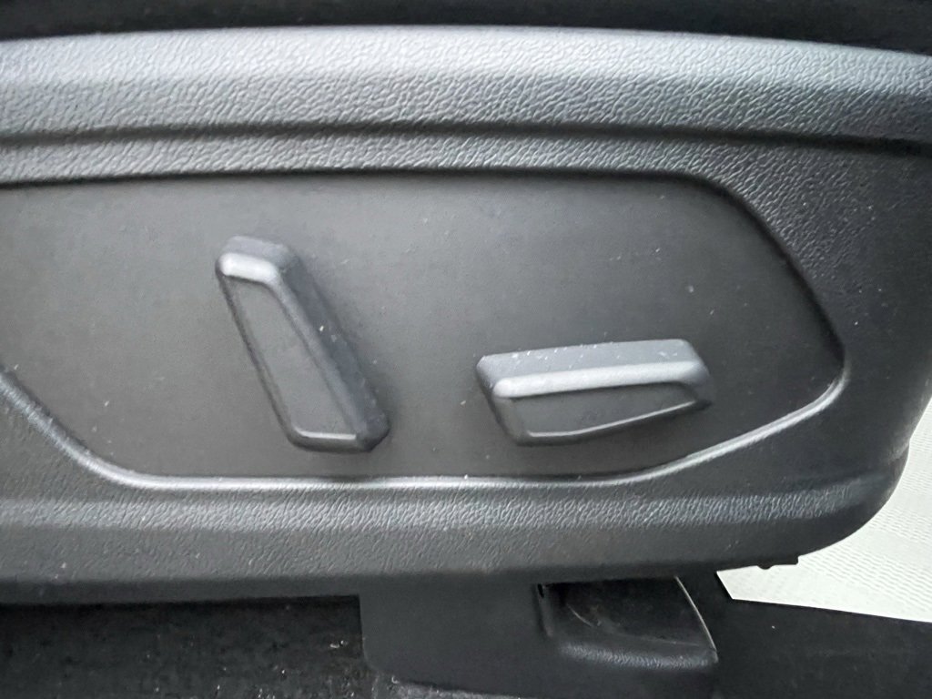 Certified 2023 Kia Sorento EX image 12