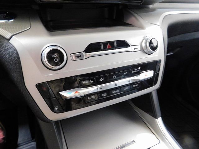 Used 2023 Ford Explorer XLT w/ Equipment Group 202A image 28