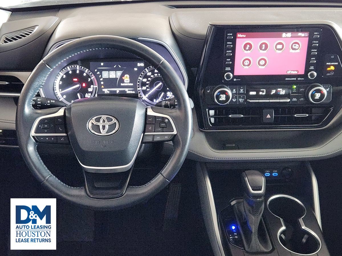 Used 2022 Toyota Highlander XLE image 36