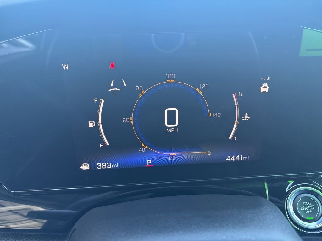 Used 2025 Chevrolet Trax RS w/ Sunroof Package image 31