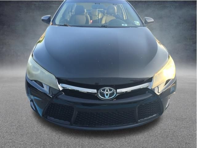 Used 2017 Toyota Camry SE FWD image 2