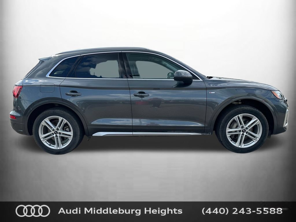 Certified 2025 Audi Q5 e Premium Plus w/ Premium Plus Package AWD/4WD image 11