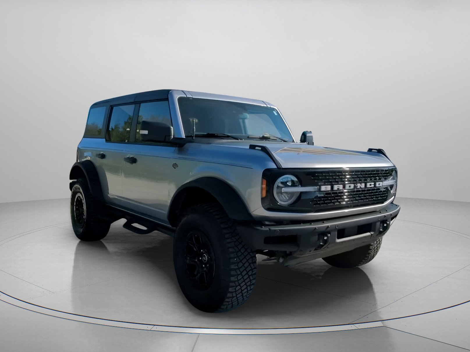 Certified 2024 Ford Bronco Wildtrak image 3