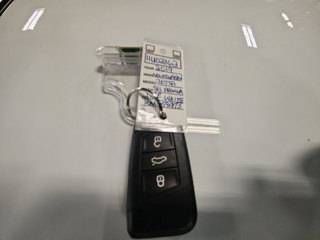 Used 2019 Volkswagen Jetta SEL Premium FWD image 33